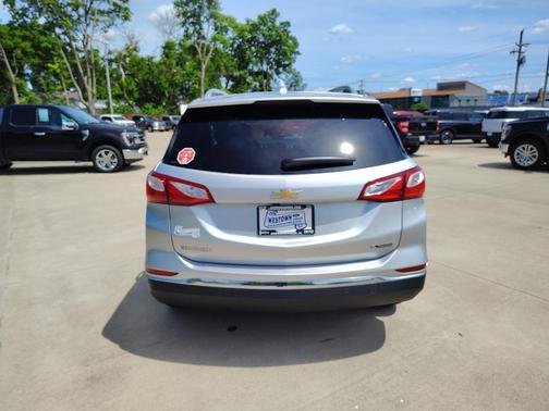 Silver Ice Metallic 2018 Chevrolet Equinox Premier