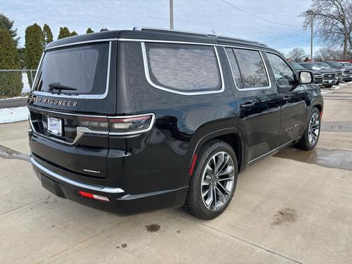 2022 Jeep Grand Wagoneer Series III 4x4