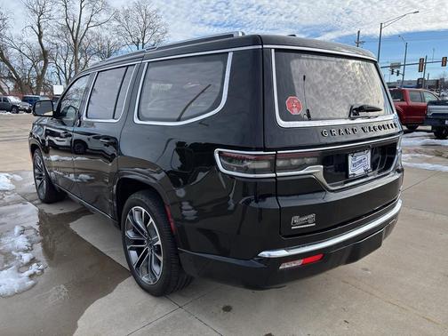 2022 Jeep Grand Wagoneer Series III 4x4