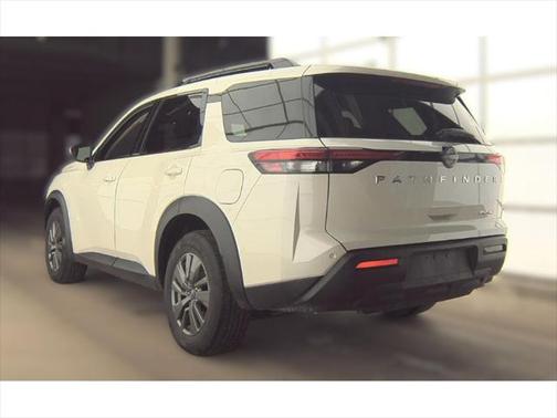 2024 Nissan Pathfinder SV 4WD
