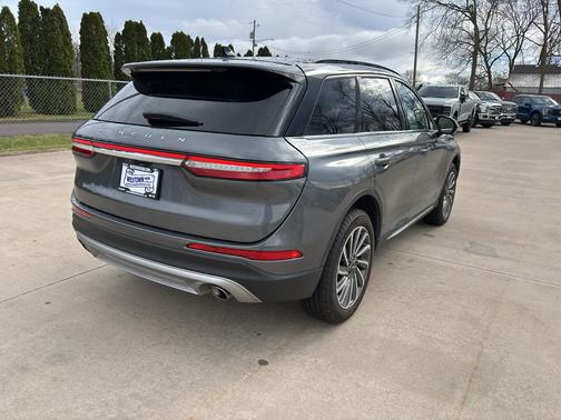 2025 Lincoln Corsair Reserve