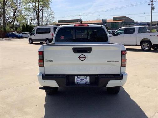 2023 Nissan Frontier PRO-4X