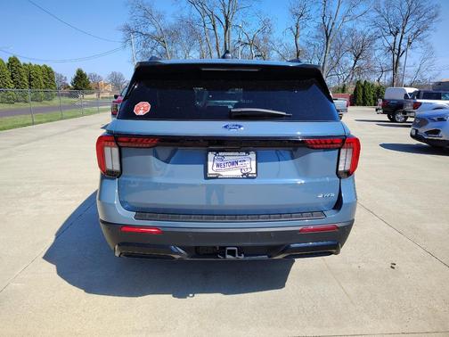 Vapor Blue Metallic 2025 Ford Explorer ST-Line