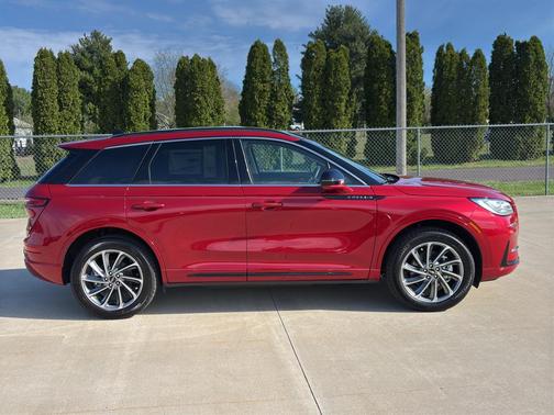 2026 Lincoln Corsair Grand Touring