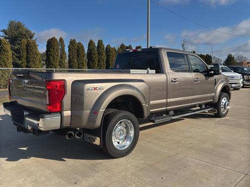 2022 Ford F-450 Lariat