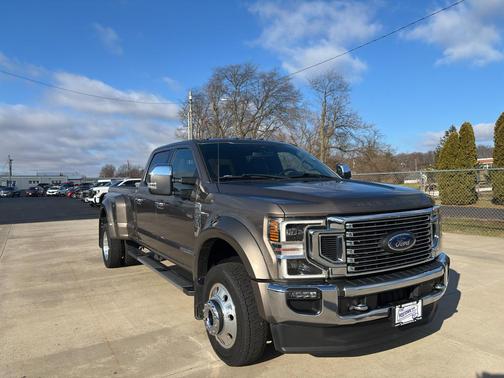 2022 Ford F-450 Lariat