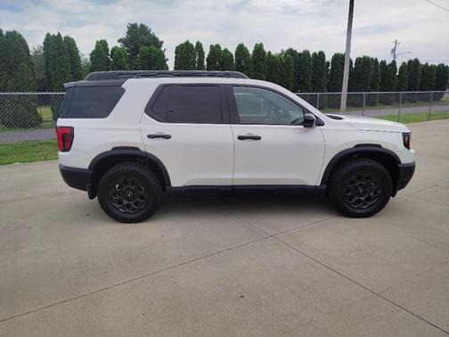 Platinum White Pearl 2026 Honda Passport AWD TrailSport Elite Blackout