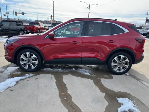 2023 Ford Escape Platinum