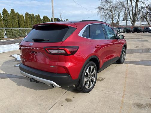2023 Ford Escape Platinum