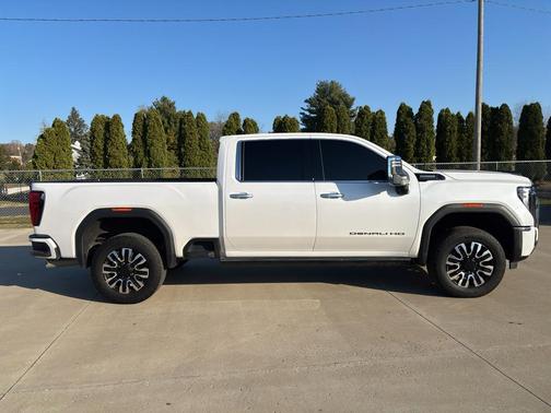 2024 GMC Sierra 2500 Denali Ultimate