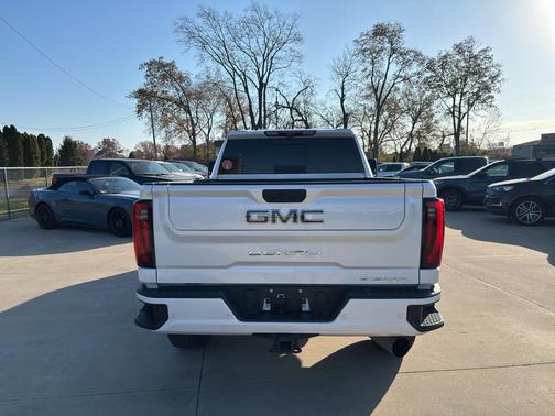 2024 GMC Sierra 2500 Denali Ultimate