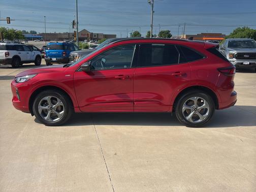 Rapid Red Metallic Tinted Clearcoat 2024 Ford Escape ST-Line