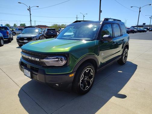 Eruption Green Metallic 2025 Ford Bronco Sport Outer Banks