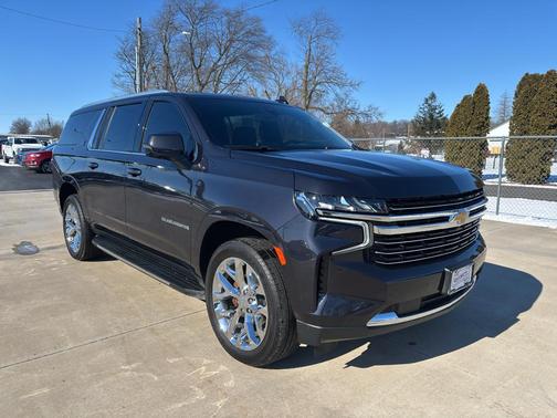 2022 Chevrolet Suburban LT