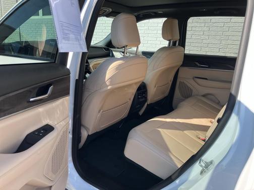 2023 Jeep Grand Cherokee Limited X