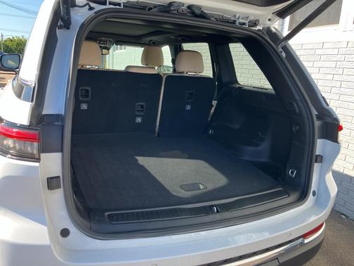 2023 Jeep Grand Cherokee Limited X