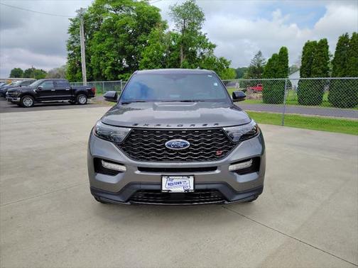 2022 Ford Explorer ST