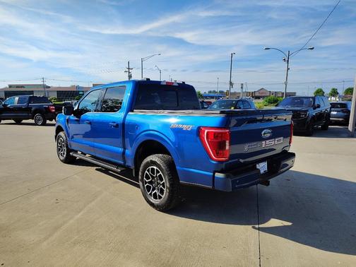 Atlas Blue Metallic 2022 Ford F-150 XLT