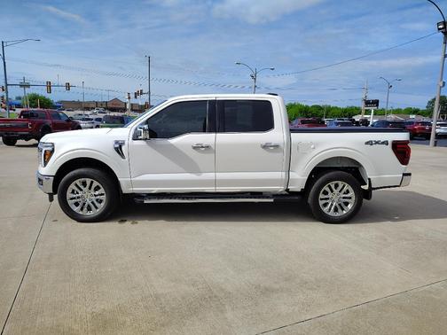 Star White Metallic Tri-Coat 2025 Ford F-150 Lariat