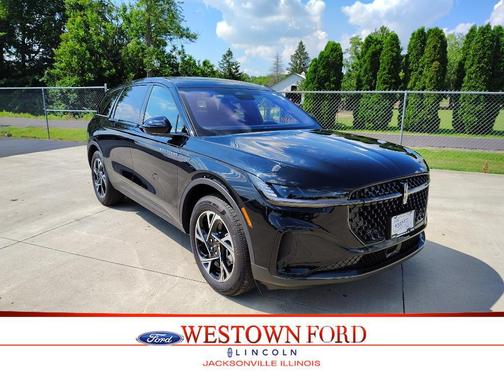 Infinite Black Metallic Clearcoat 2025 Lincoln Nautilus Premiere