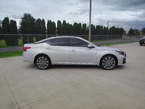 2024 Nissan Altima 2.5 SL