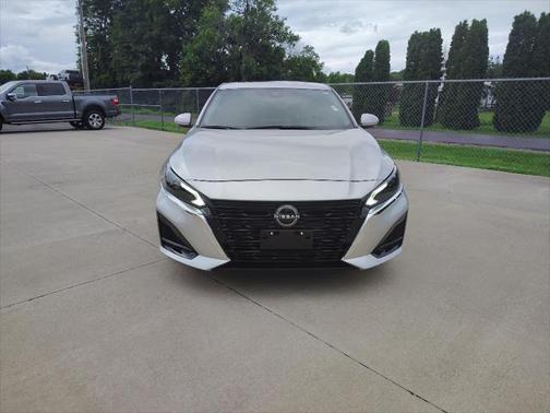 2024 Nissan Altima 2.5 SL