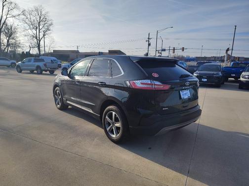 Forged Green Metallic 2024 Ford Edge SEL