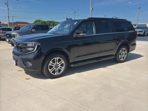 Agate Black Metallic 2025 Ford Expedition Max Active 4x4