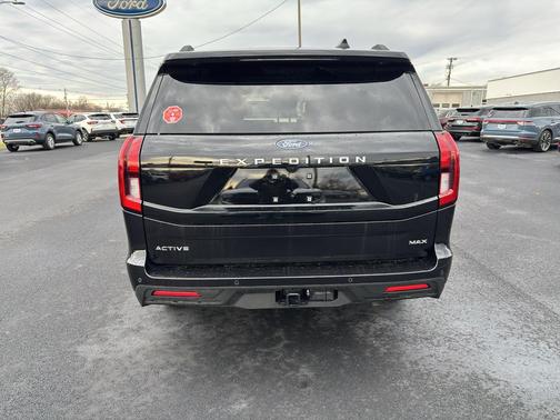 2025 Ford Expedition Max Active 4x4