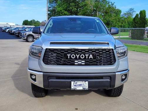 Cement 2018 Toyota Tundra SR5