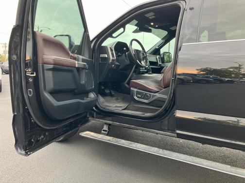 2016 Ford F-150 Platinum