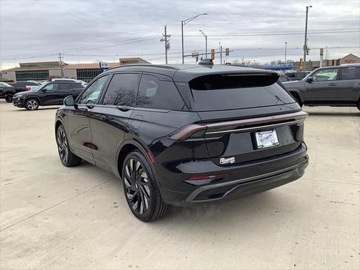 2025 Lincoln Nautilus Reserve
