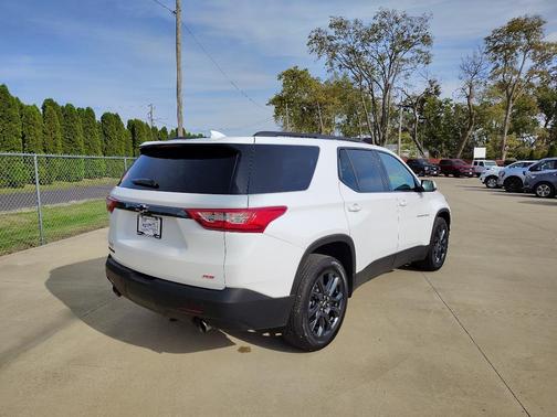 2021 Chevrolet Traverse RS