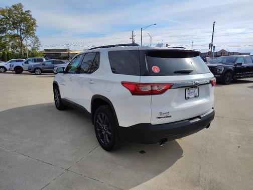 2021 Chevrolet Traverse RS