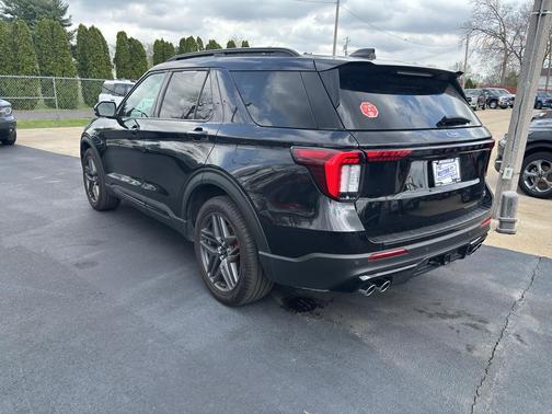 Agate Black Metallic 2025 Ford Explorer ST