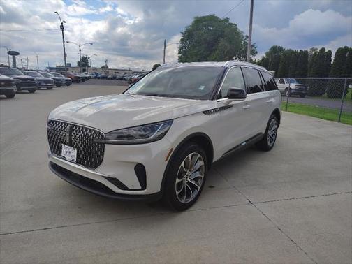 2025 Lincoln Aviator Premiere