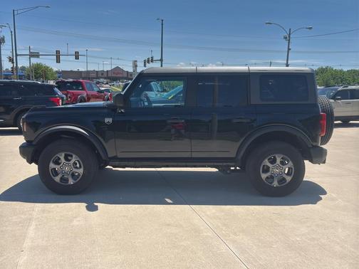 Shadow Black 2025 Ford Bronco Big Bend