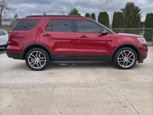 2018 Ford Explorer Sport