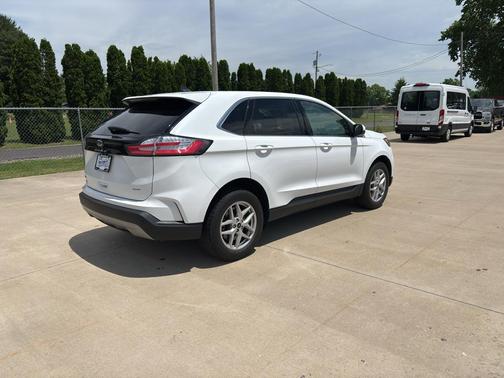 Oxford White 2024 Ford Edge SEL