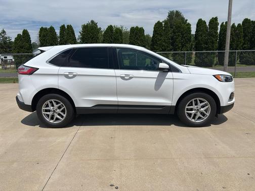 Oxford White 2024 Ford Edge SEL