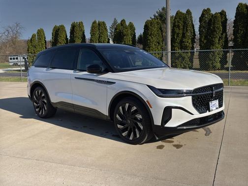 2025 Lincoln Nautilus Reserve