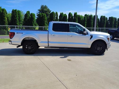 Iconic Silver Metallic 2024 Ford F-150 Platinum