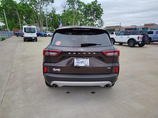 Cinnabar Red Metallic Premium Colorant 2023 Ford Escape PHEV Base
