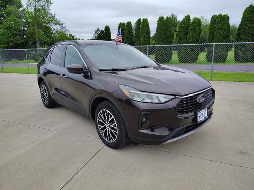 Cinnabar Red Metallic Premium Colorant 2023 Ford Escape PHEV Base