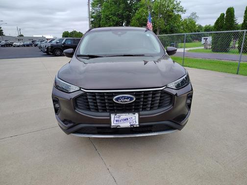 Cinnabar Red Metallic Premium Colorant 2023 Ford Escape PHEV Base