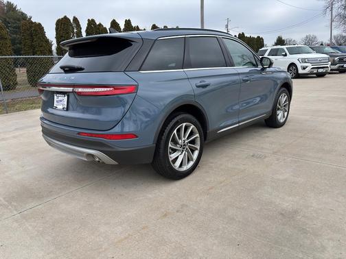 2025 Lincoln Corsair Premiere