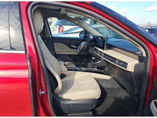 2025 Lincoln Corsair Premiere