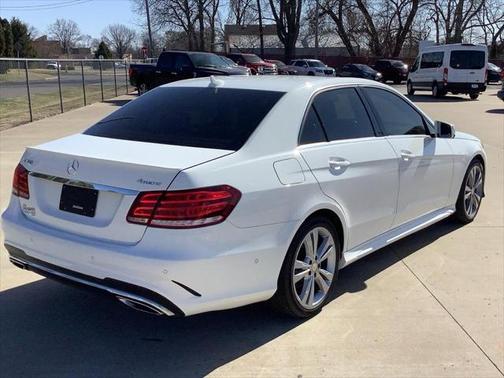 2016 Mercedes-Benz E-Class 4MATIC