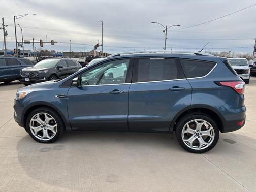 Blue Metallic 2018 Ford Escape Titanium
