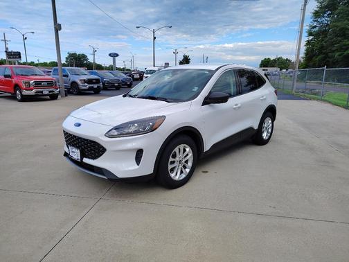 Oxford White 2022 Ford Escape SE